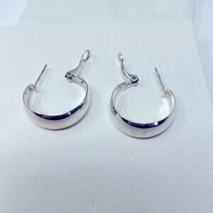 Simple & Elegant 925 Sterling Silver Open Hoop Earrings from Thailand
